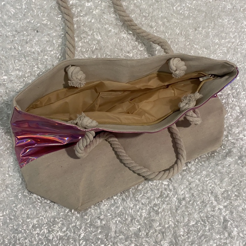 Beach Bag 🏖 - Picture 6 of 6